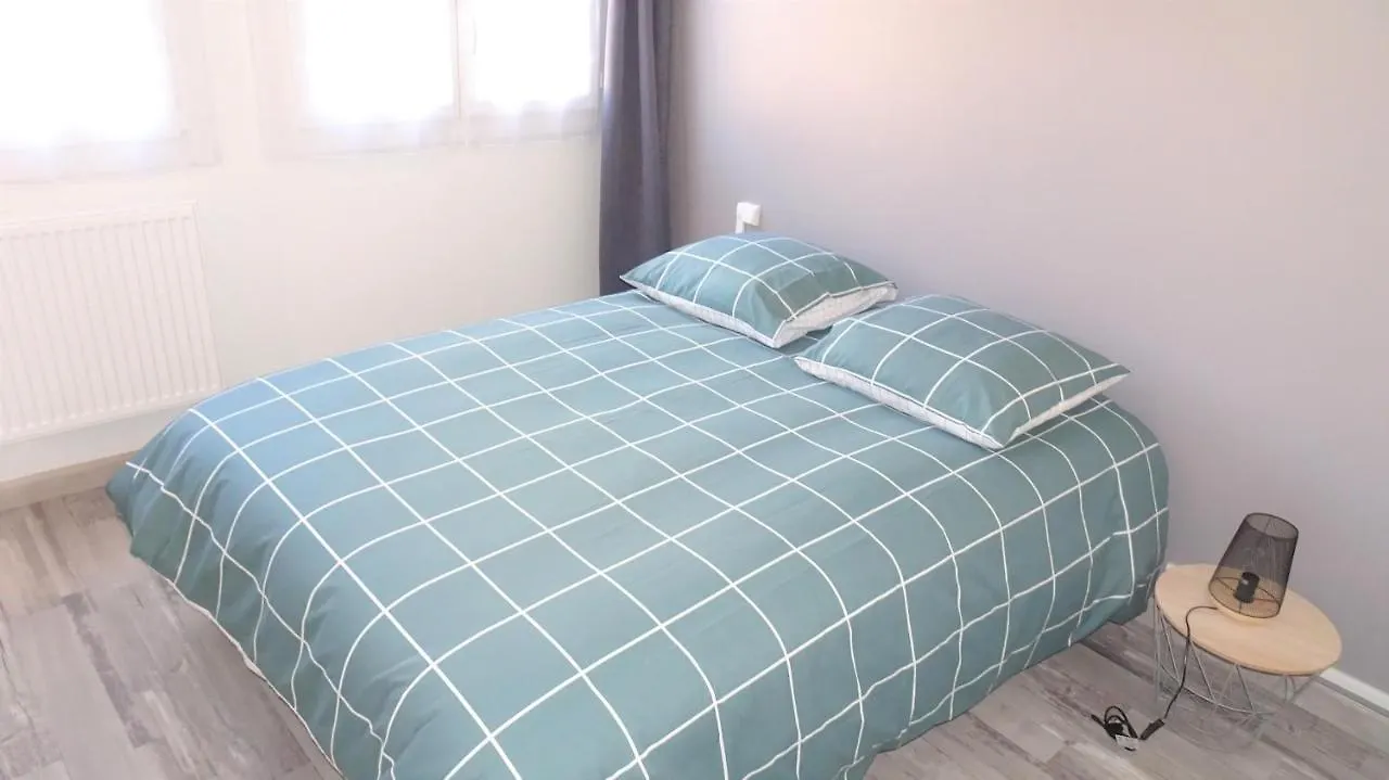 Grand appartement T3/T4 proche des berges du Cher Montluçon France